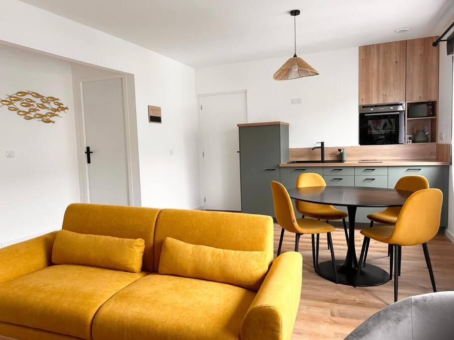 Saint-Leger-du-Bourg-Denis Home 724 מראה חיצוני תמונה