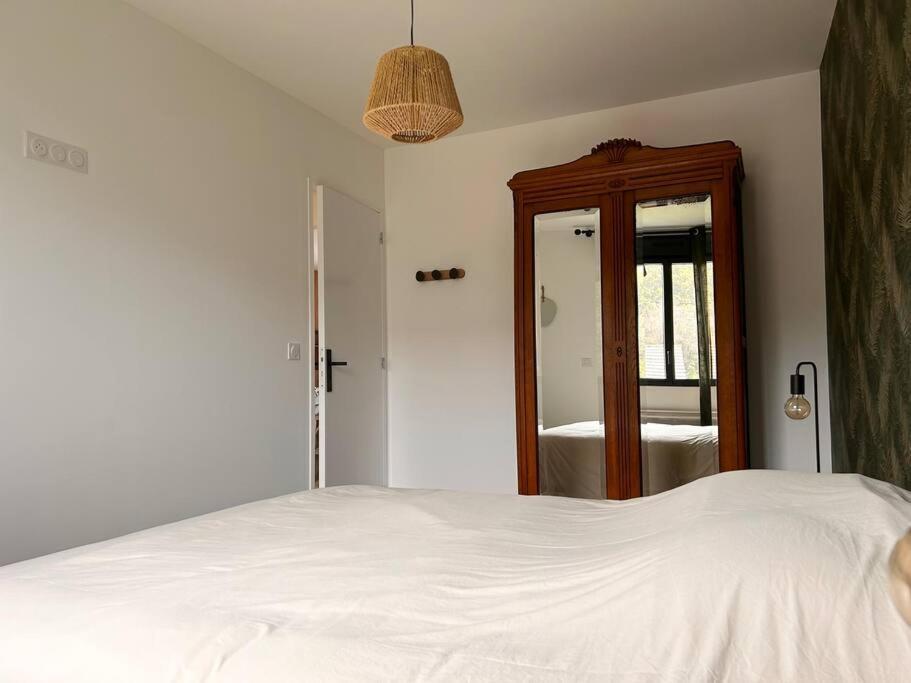 Saint-Leger-du-Bourg-Denis Home 724 מראה חיצוני תמונה